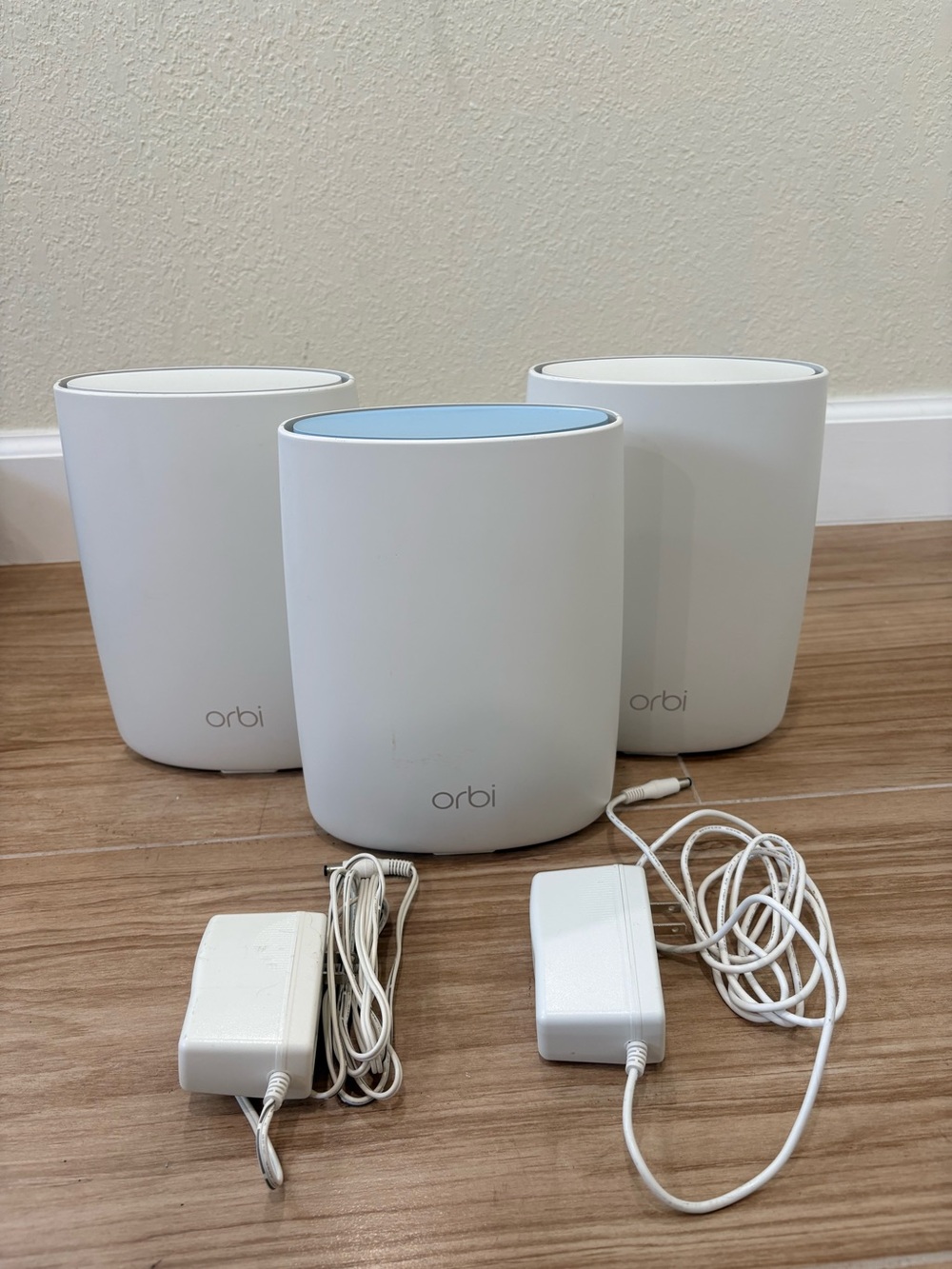 Netgear Orbi RBR50v2 Router and Two RBS50v2 Satellite Extenders